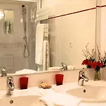 Chateau De Montriou Feneu