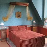 Bed and Breakfast Chateau De Montriou