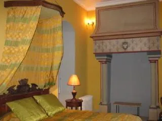 Chateau De Montriou Feneu