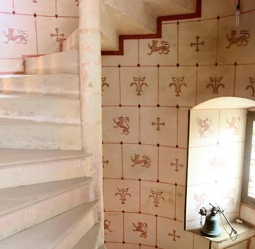 Chateau De Montriou Feneu