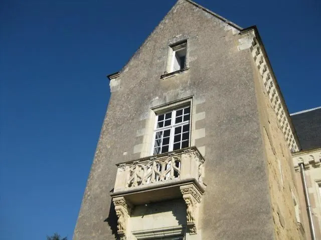 Chateau De Montriou Feneu