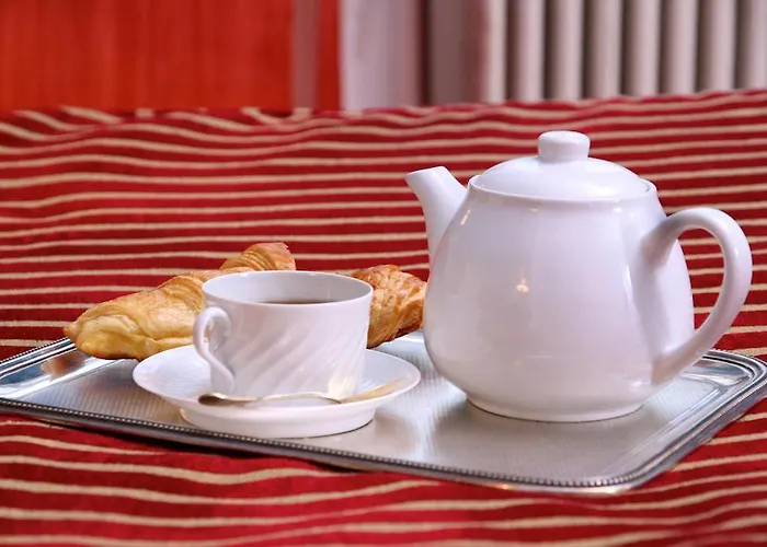 Chateau De Montriou Bed & Breakfast