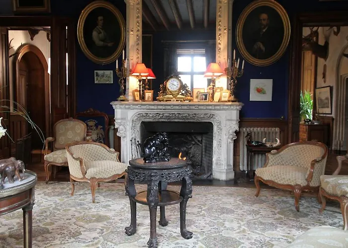 Chateau De Montriou Feneu